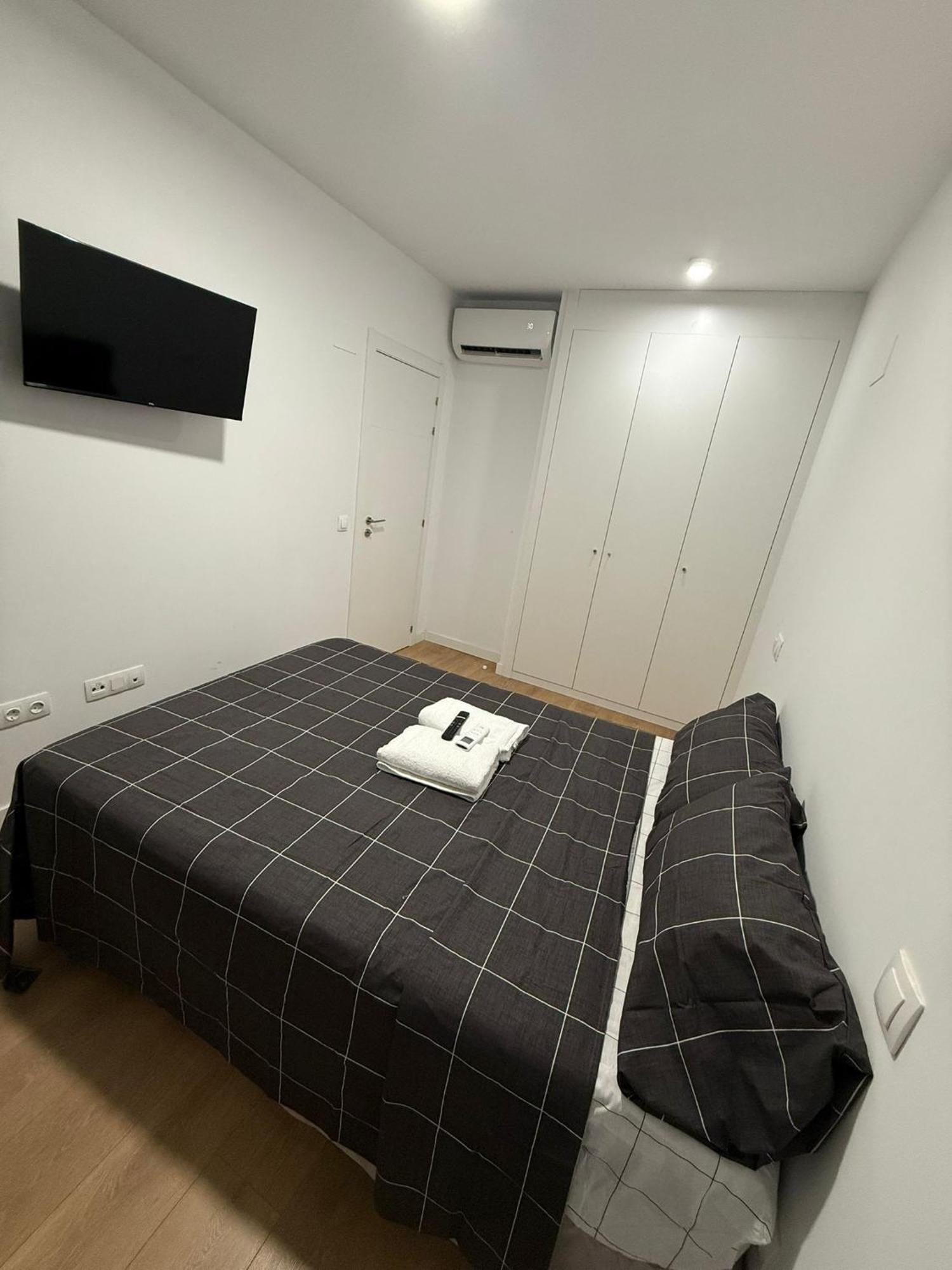 To Room Madrid Porras Exteriör bild